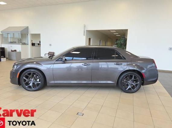 CHRYSLER 300 2022 2C3CCABG1NH154440 image