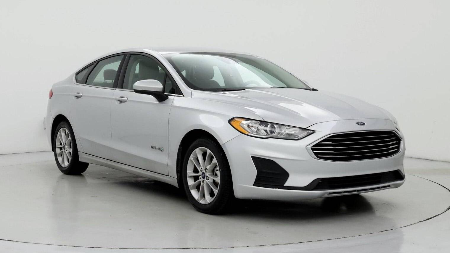 FORD FUSION 2019 3FA6P0LU7KR220510 image