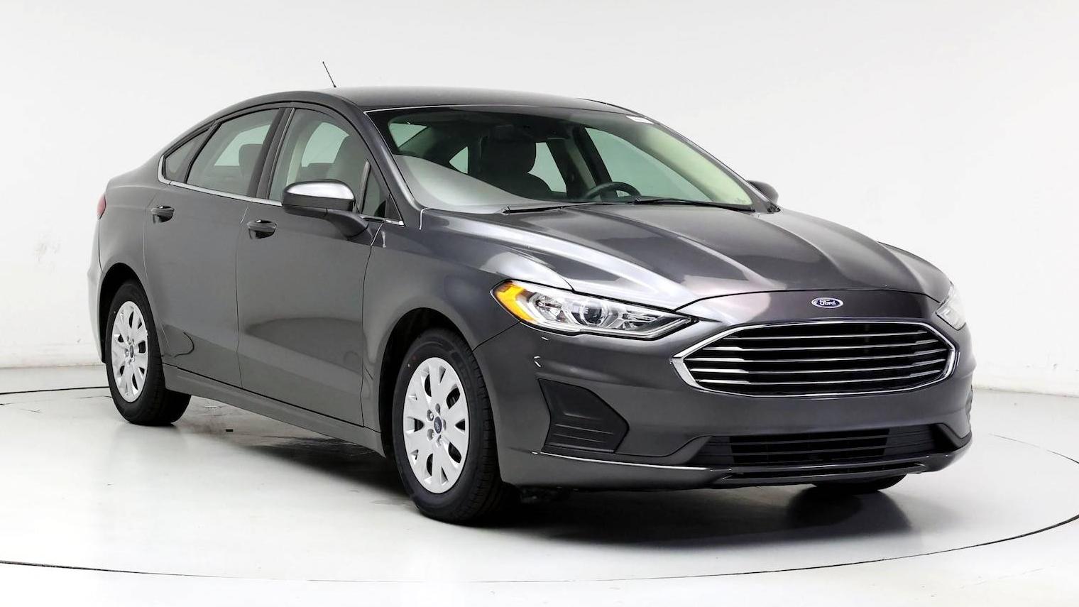 FORD FUSION 2019 3FA6P0G75KR280676 image