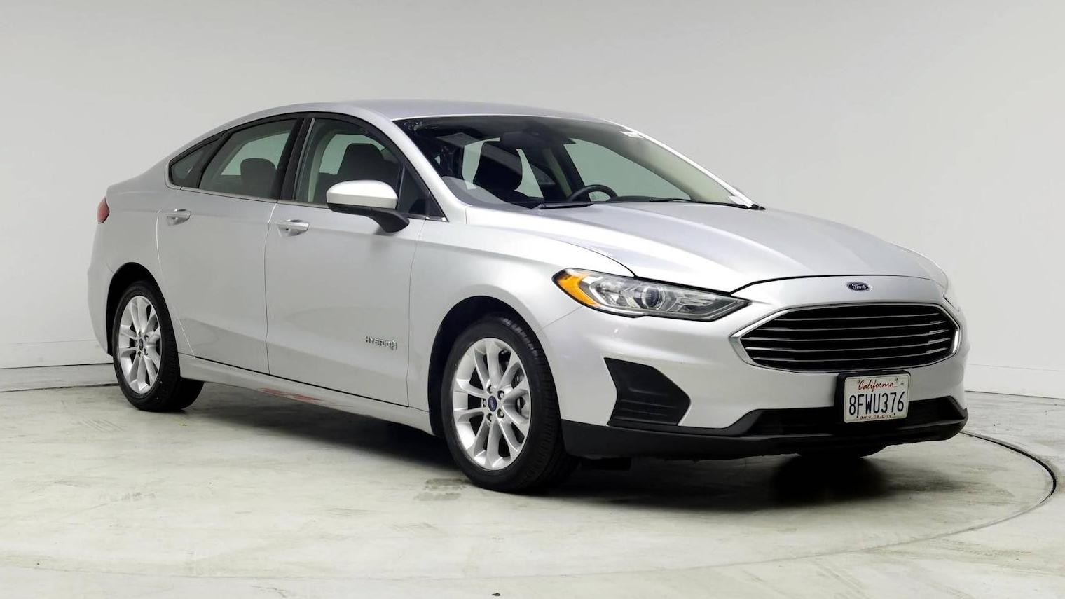 FORD FUSION 2019 3FA6P0LU4KR134538 image