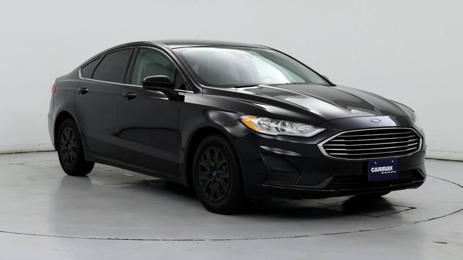 FORD FUSION 2019 3FA6P0G76KR132651 image