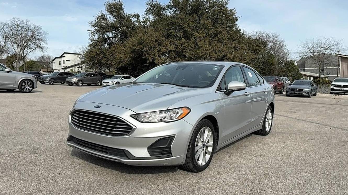 FORD FUSION 2019 3FA6P0LU7KR240630 image