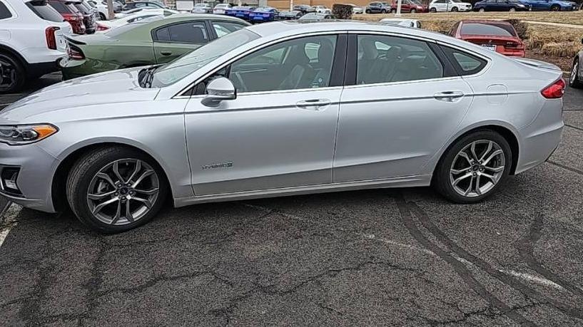 FORD FUSION 2019 3FA6P0RU0KR121356 image