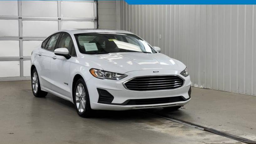 FORD FUSION 2019 3FA6P0LU4KR138296 image