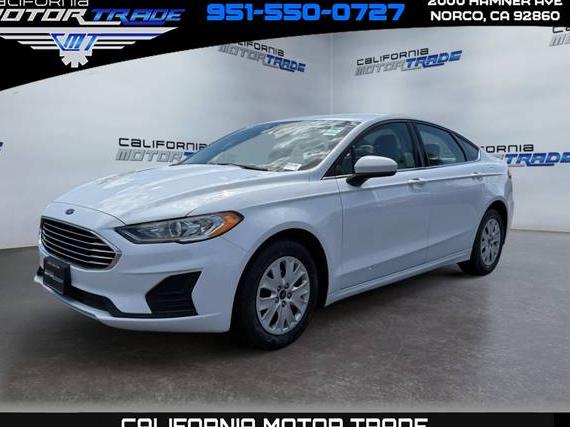 FORD FUSION 2019 3FA6P0G71KR107480 image
