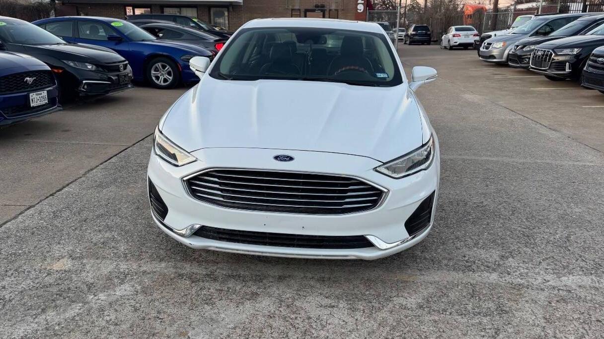 FORD FUSION 2019 3FA6P0MU9KR140270 image