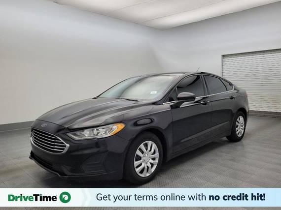 FORD FUSION 2019 3FA6P0G78KR135079 image