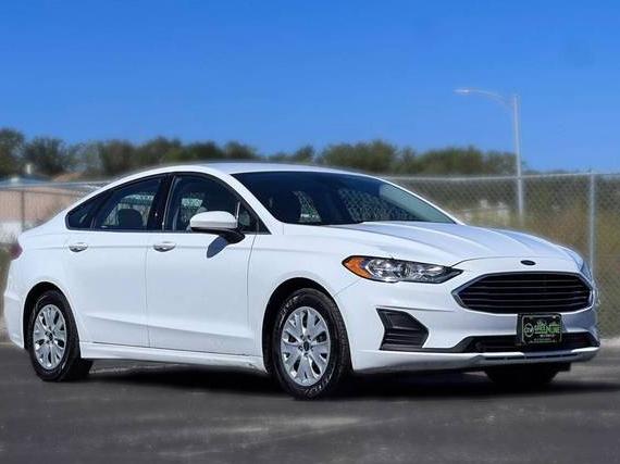 FORD FUSION 2019 3FA6P0G78KR151721 image