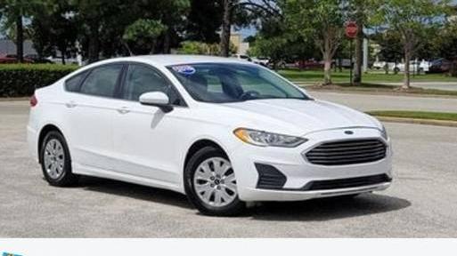 FORD FUSION 2019 3FA6P0G71KR149034 image