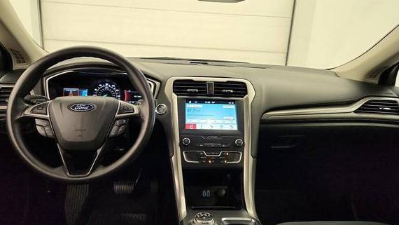 FORD FUSION 2019 3FA6P0HDXKR267068 image