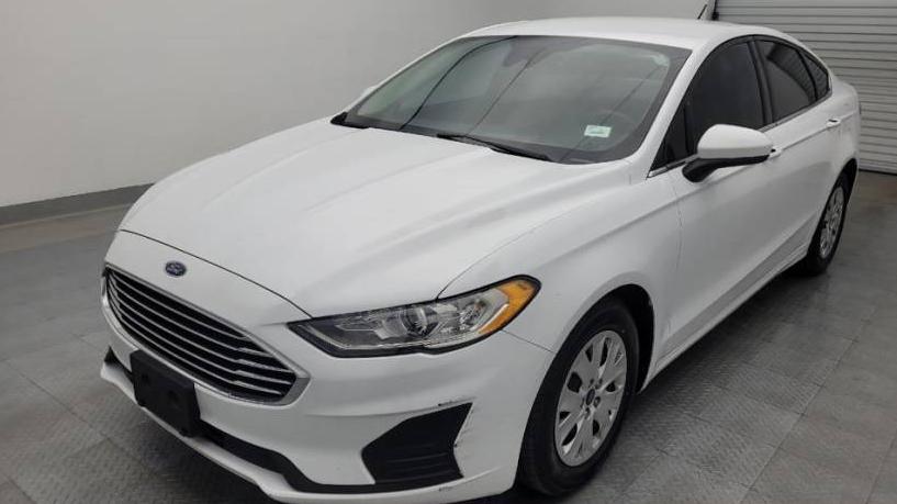 FORD FUSION 2019 3FA6P0G70KR277037 image