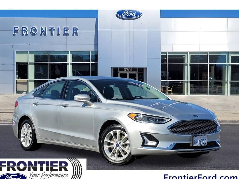 FORD FUSION 2019 3FA6P0SU7KR178020 image