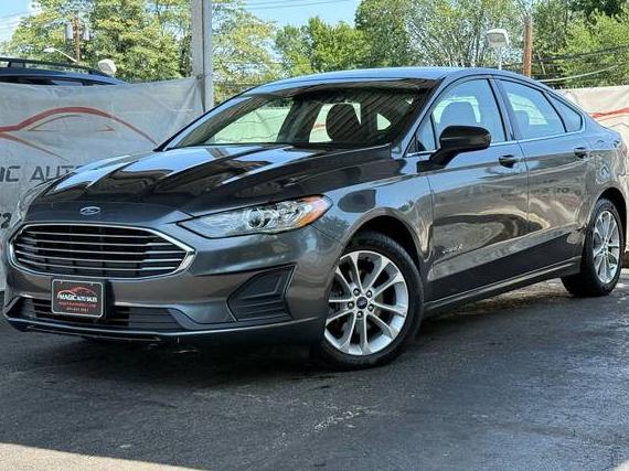 FORD FUSION 2019 3FA6P0LU9KR286167 image