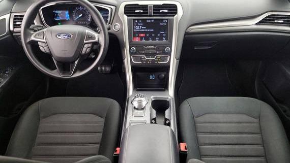 FORD FUSION 2019 3FA6P0HD0KR282033 image