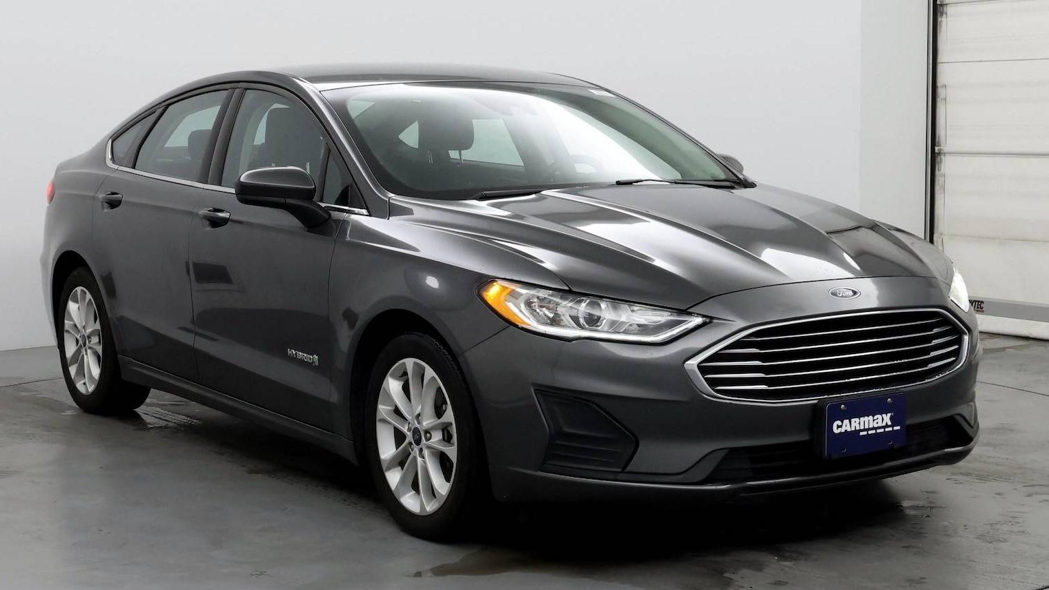 FORD FUSION 2019 3FA6P0LU6KR183904 image