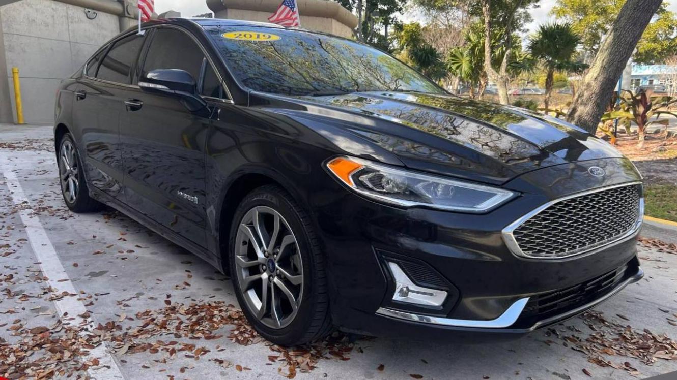 FORD FUSION 2019 3FA6P0RU1KR139106 image