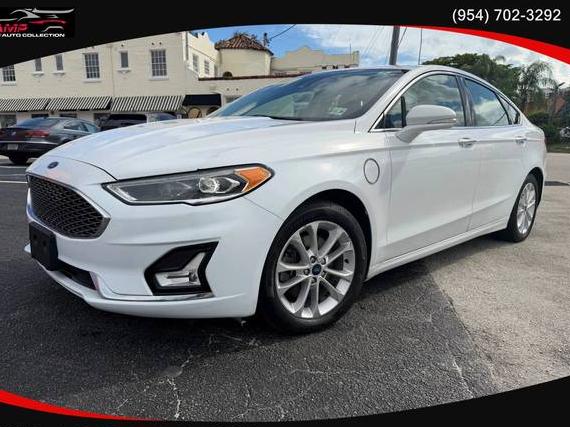 FORD FUSION 2019 3FA6P0SU0KR244990 image