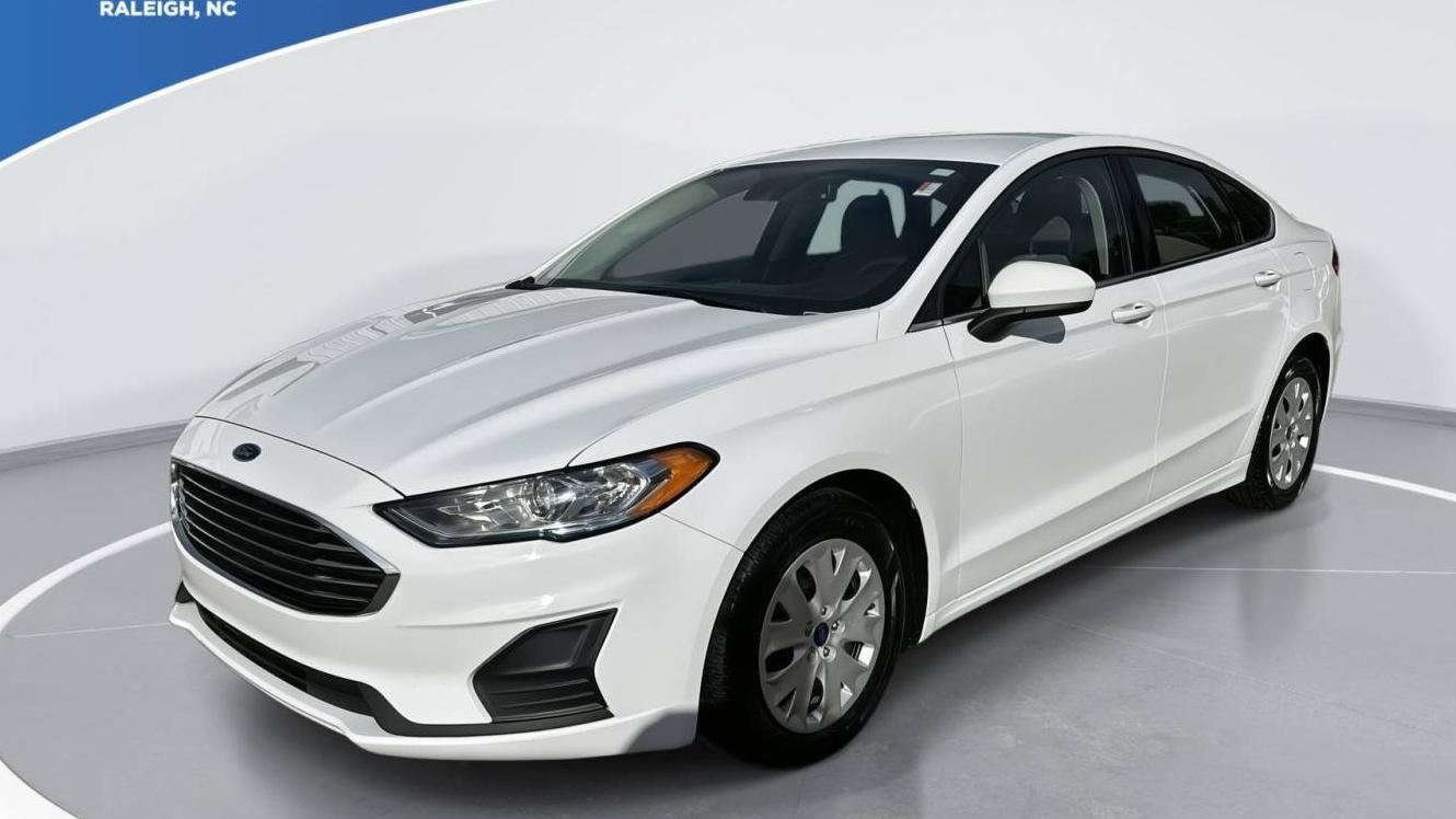 FORD FUSION 2019 3FA6P0G78KR126933 image