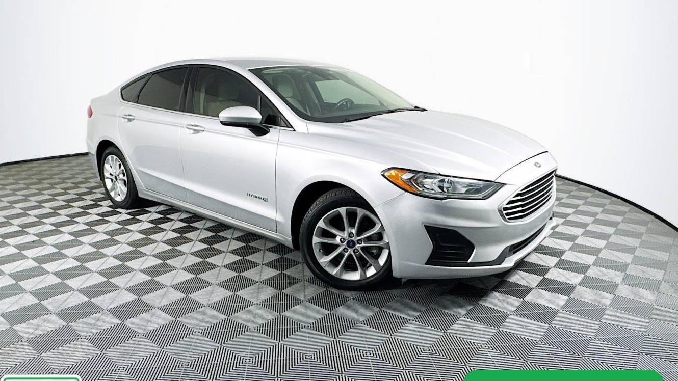 FORD FUSION 2019 3FA6P0LU3KR188025 image