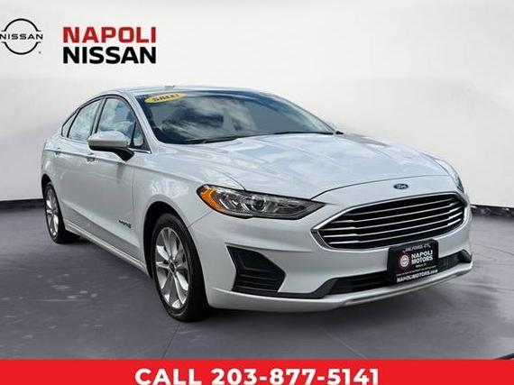 FORD FUSION 2019 3FA6P0LU6KR137439 image