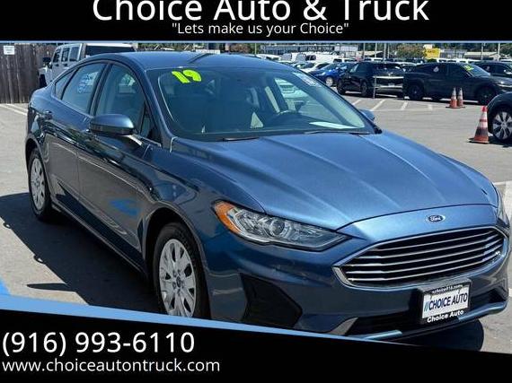 FORD FUSION 2019 3FA6P0G73KR177983 image