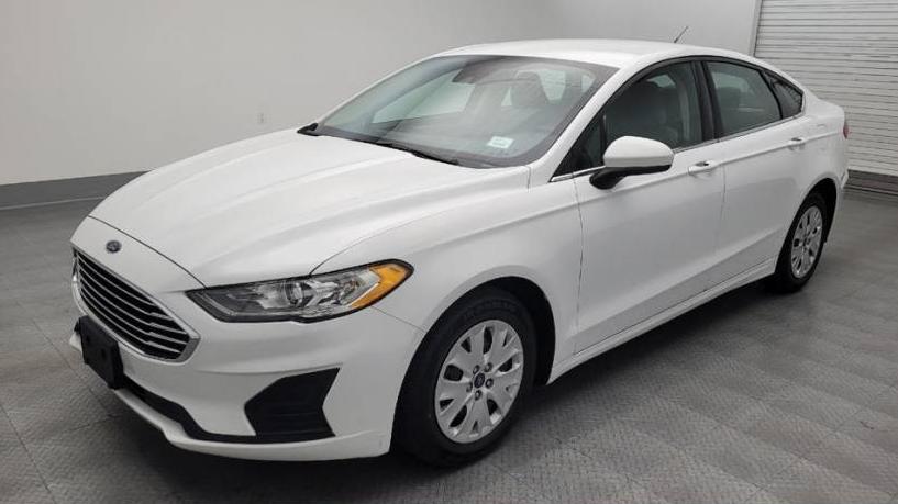 FORD FUSION 2019 3FA6P0G78KR115155 image