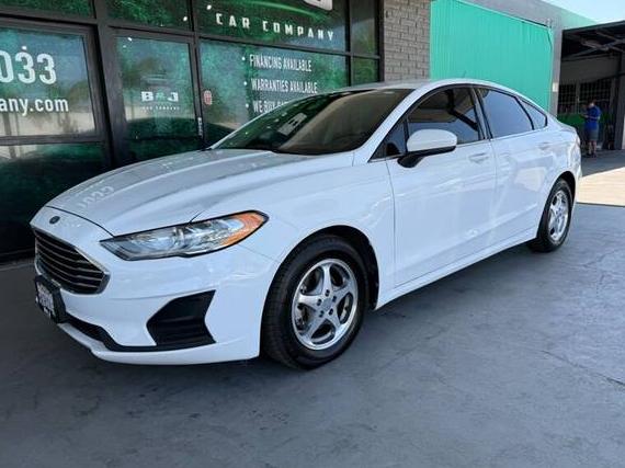 FORD FUSION 2019 3FA6P0G74KR174896 image