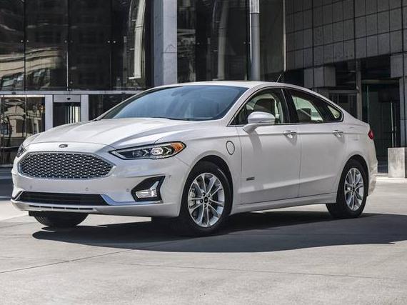 FORD FUSION 2019 3FA6P0SU8KR251606 image