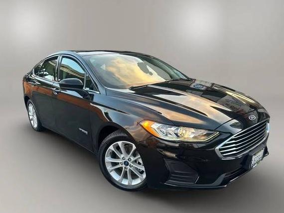FORD FUSION 2019 3FA6P0LU7KR177626 image