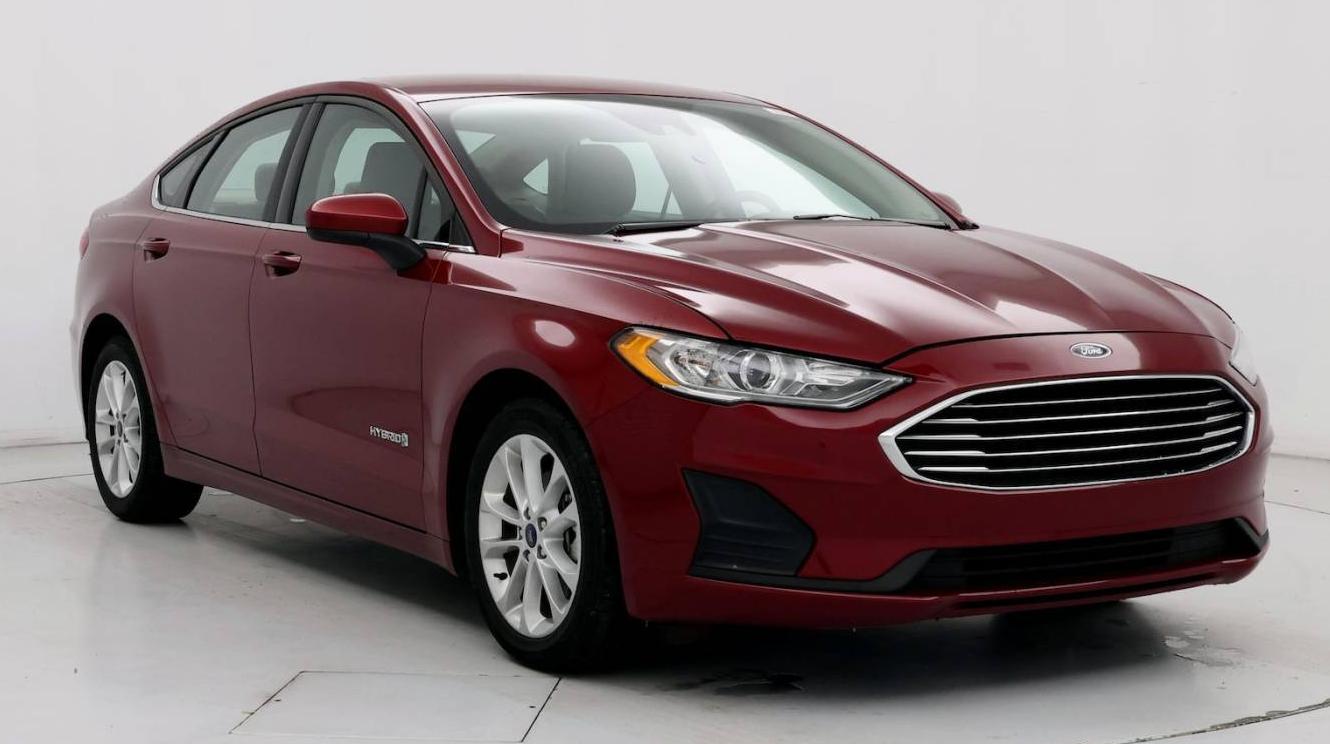 FORD FUSION 2019 3FA6P0LU6KR225133 image