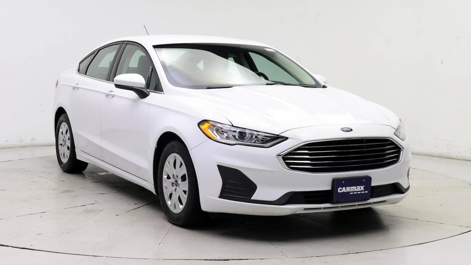 FORD FUSION 2019 3FA6P0G78KR217524 image