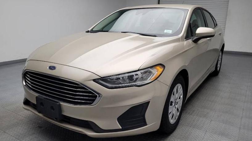 FORD FUSION 2019 3FA6P0G70KR152345 image