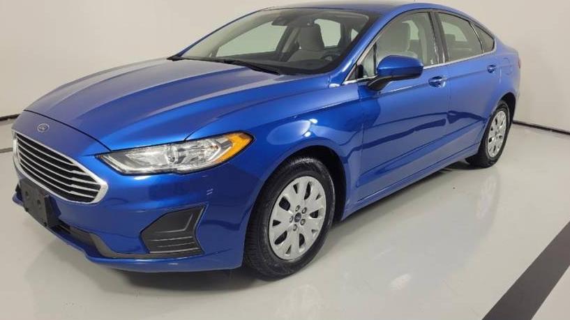 FORD FUSION 2019 3FA6P0G74KR127528 image