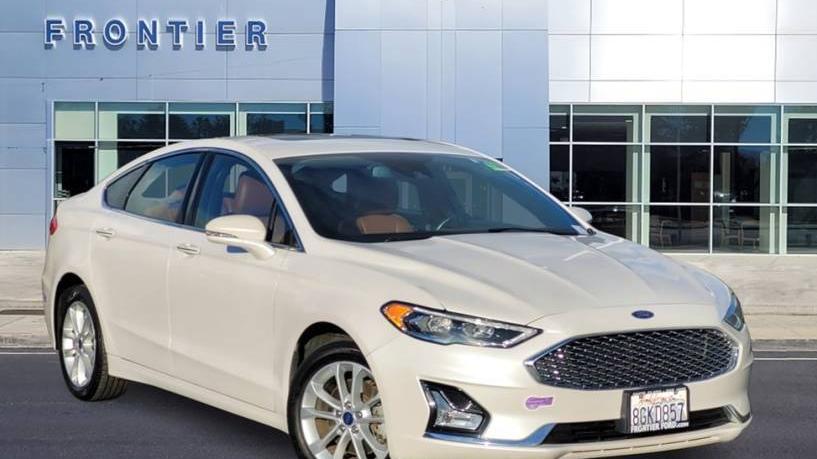 FORD FUSION 2019 3FA6P0SU5KR104465 image