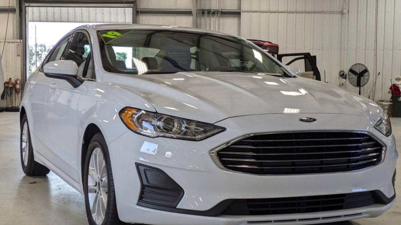 FORD FUSION 2019 3FA6P0HD3KR111471 image