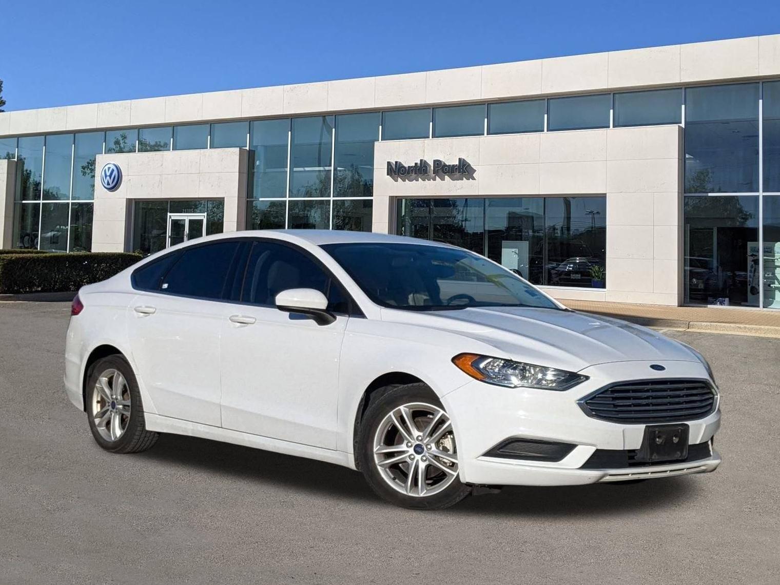 FORD FUSION 2018 3FA6P0H79JR109460 image