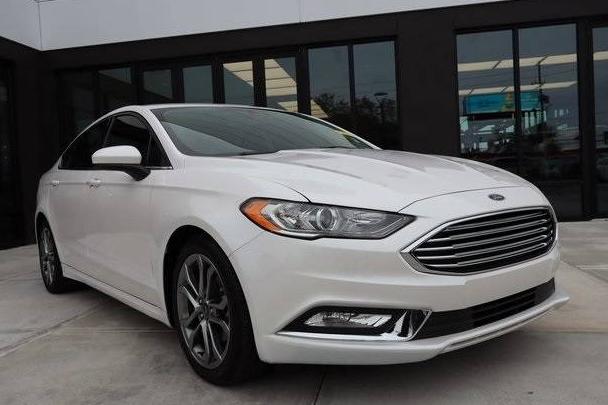 FORD FUSION 2017 3FA6P0HD8HR402976 image