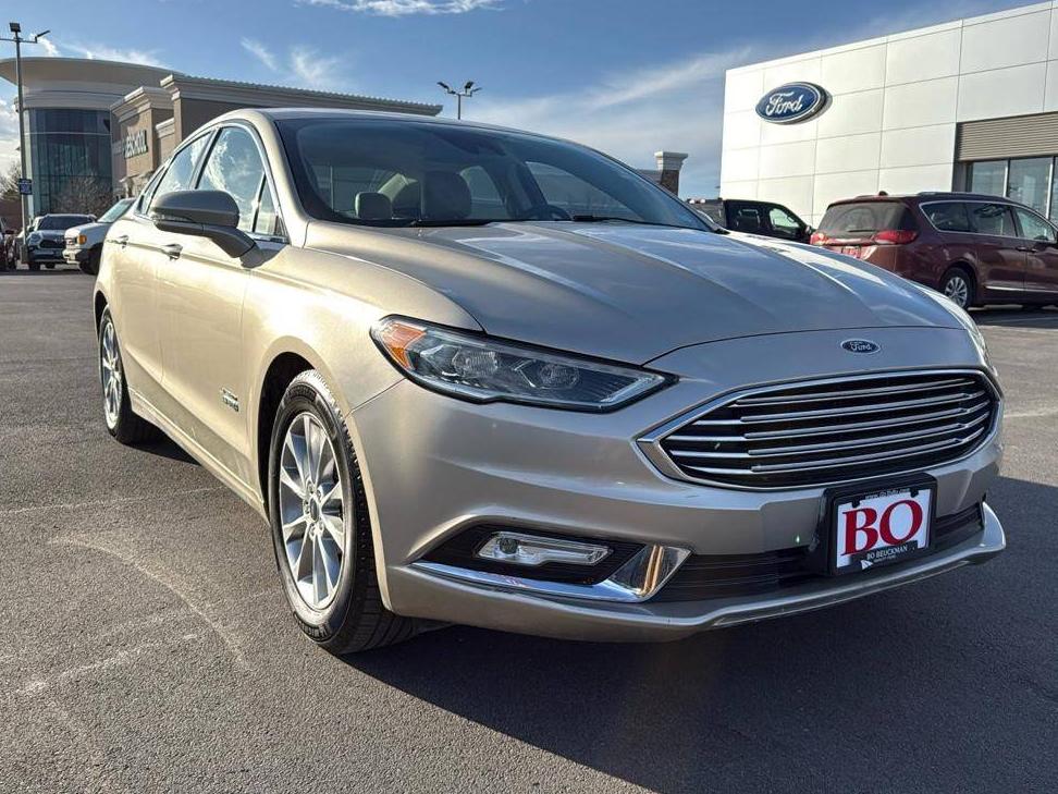 FORD FUSION 2017 3FA6P0SU0HR255366 image