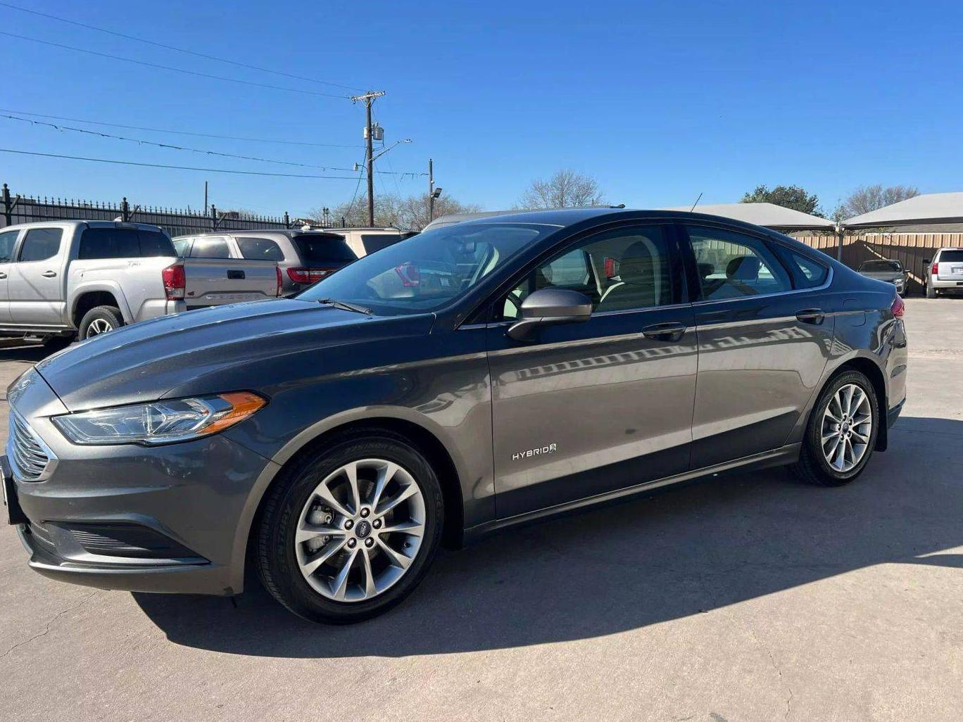 FORD FUSION 2017 3FA6P0LU6HR217123 image