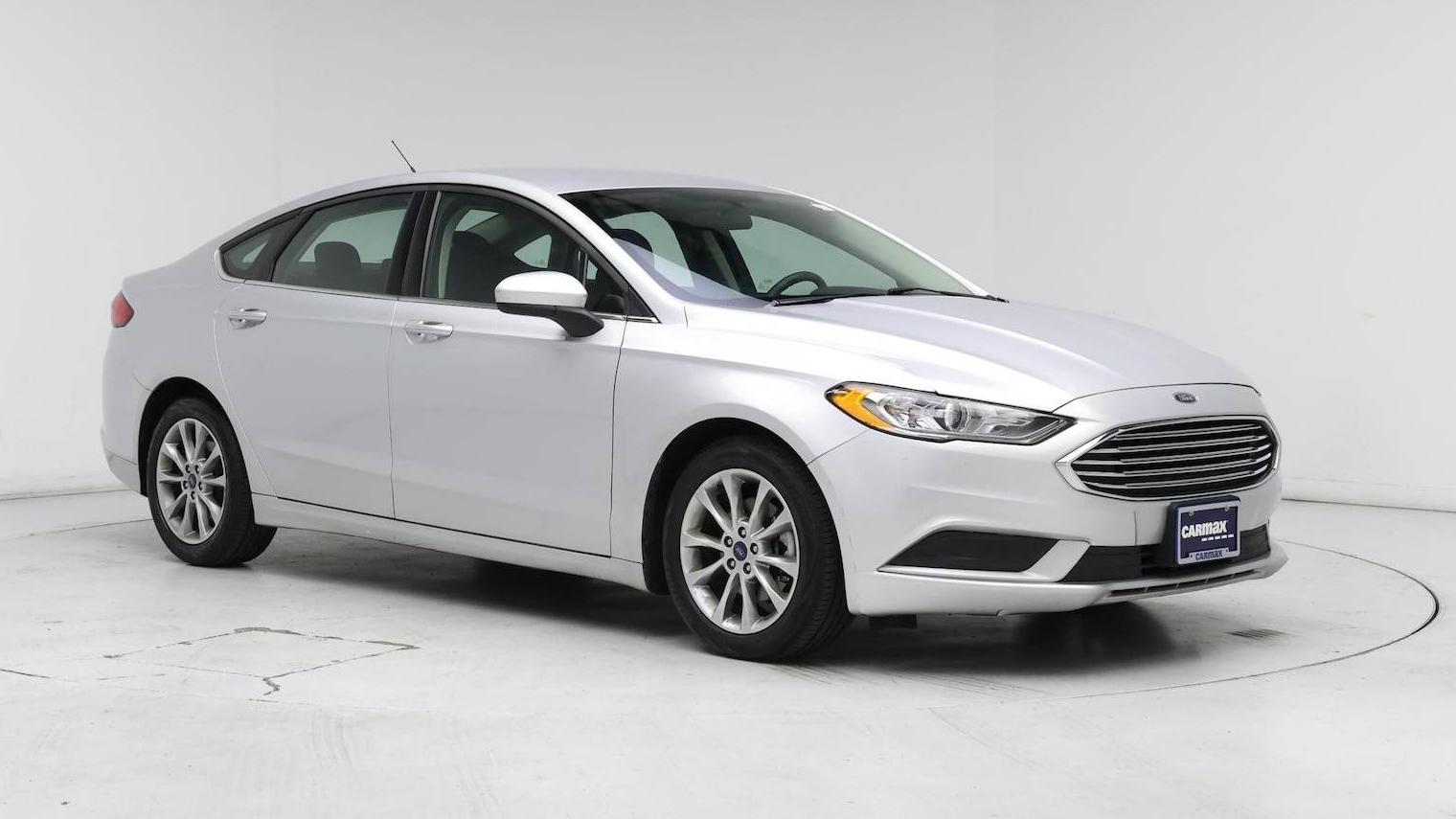 FORD FUSION 2017 3FA6P0H72HR399714 image