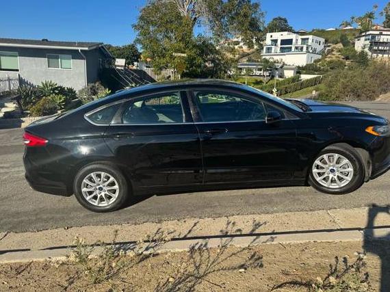 FORD FUSION 2017 3FA6P0G7XHR201141 image