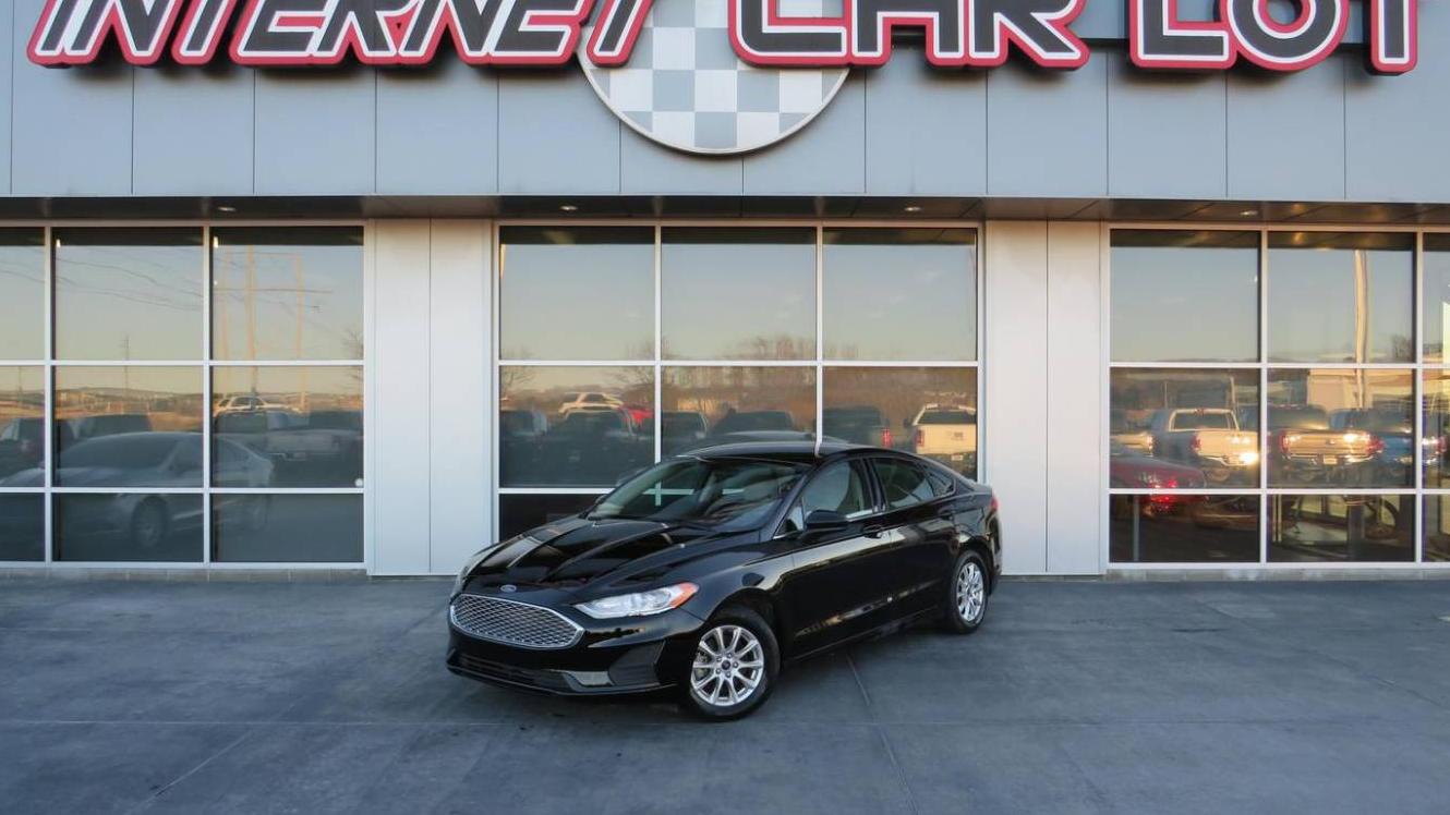 FORD FUSION 2017 3FA6P0G76HR403524 image