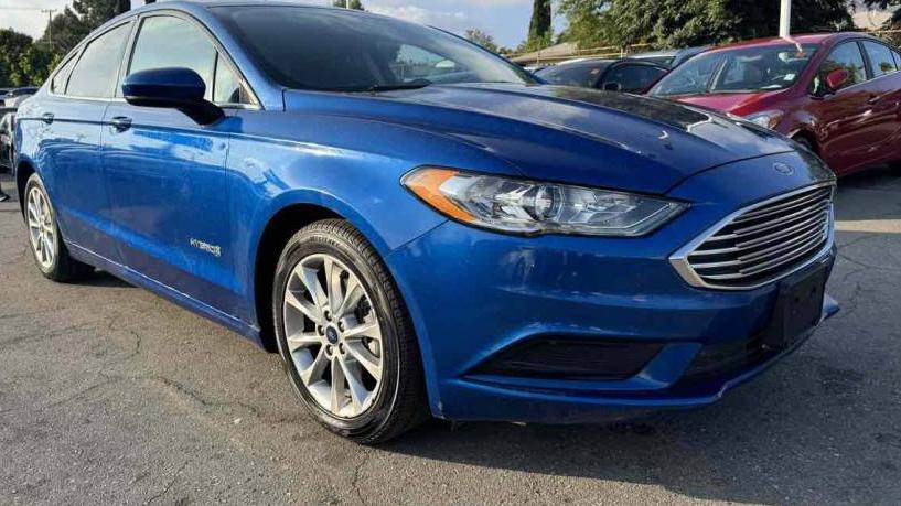 FORD FUSION 2017 3FA6P0LU5HR258200 image FORD FUSION 2017 3FA6P0LU5HR258200 image