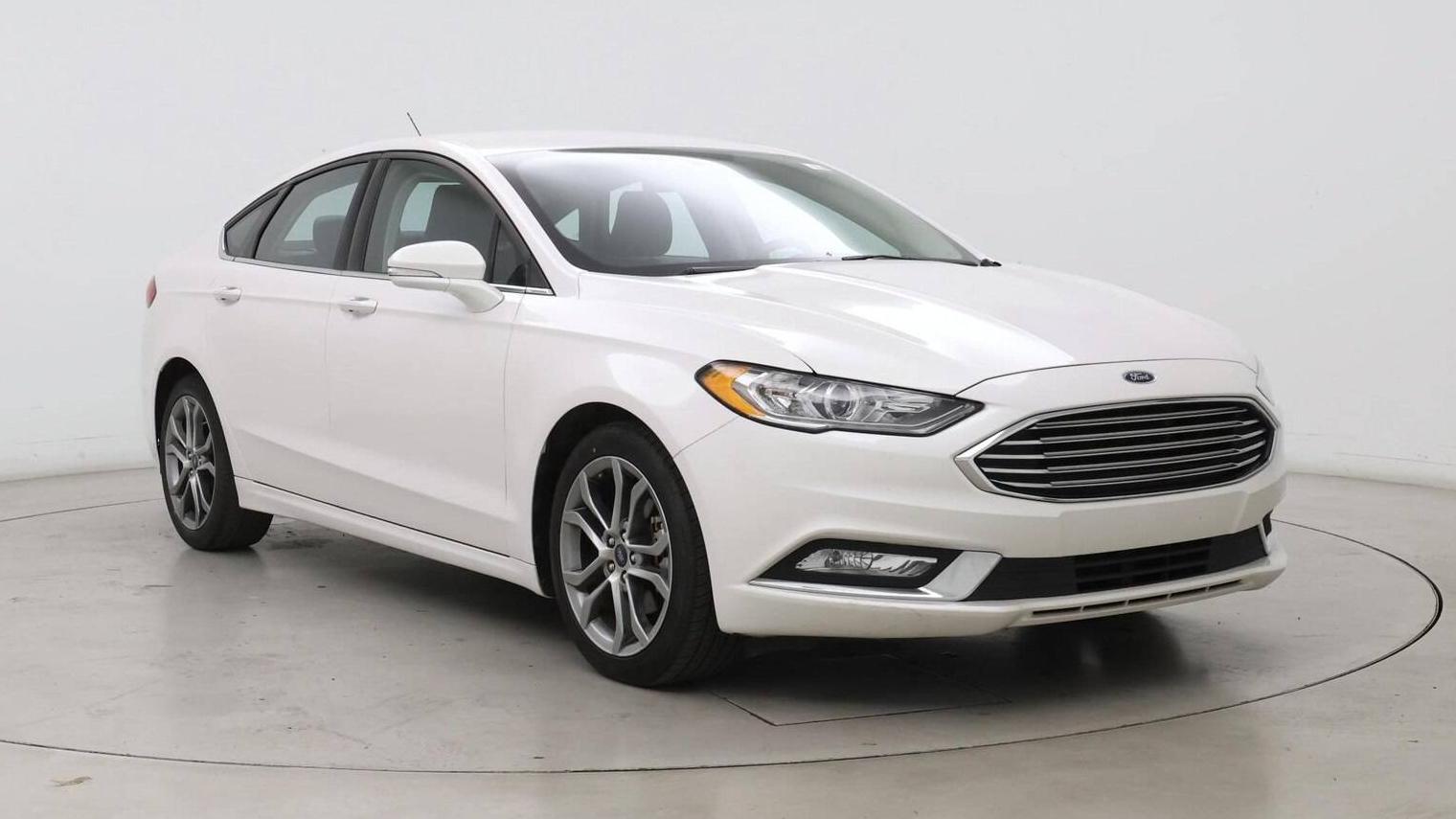 FORD FUSION 2017 3FA6P0H71HR377204 image