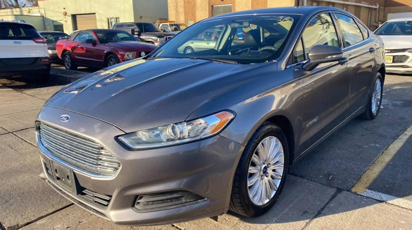 FORD FUSION 2014 3FA6P0LU4ER189236 image