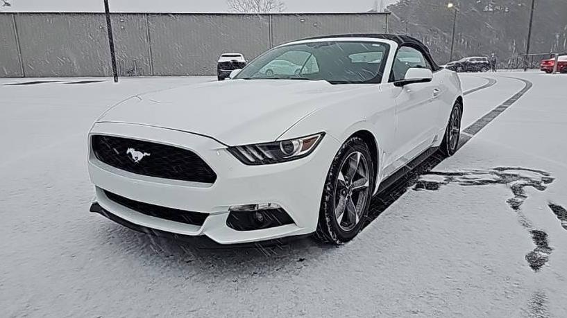 FORD MUSTANG 2016 1FATP8UH5G5200723 image