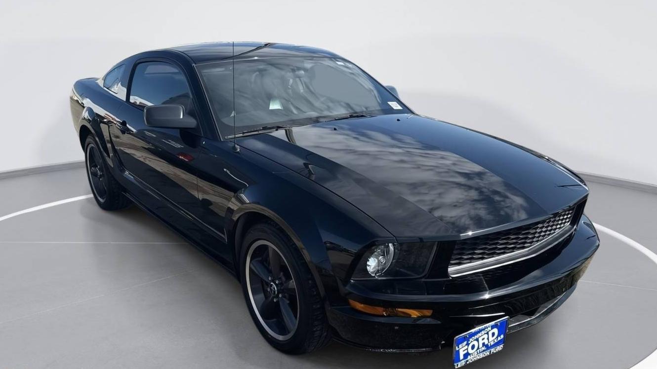 FORD MUSTANG 2008 1ZVHT82H085162119 image