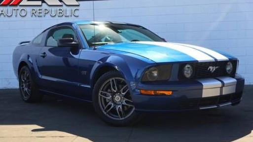 FORD MUSTANG 2008 1ZVHT82HX85128110 image