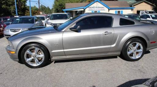 FORD MUSTANG 2008 1ZVHT82H785127870 image