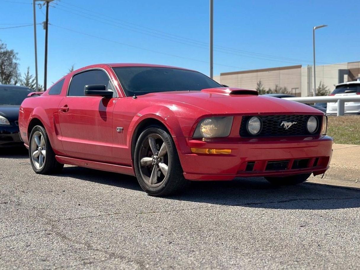 FORD MUSTANG 2008 1ZVHT82H485106331 image